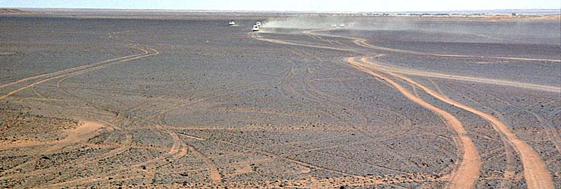 Verso il Campo FAO35 nella pianura del Jebel Acacus