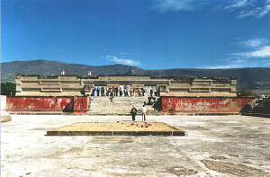 Un palazzo Mixteco, Mitla - seleziona per ingrandire