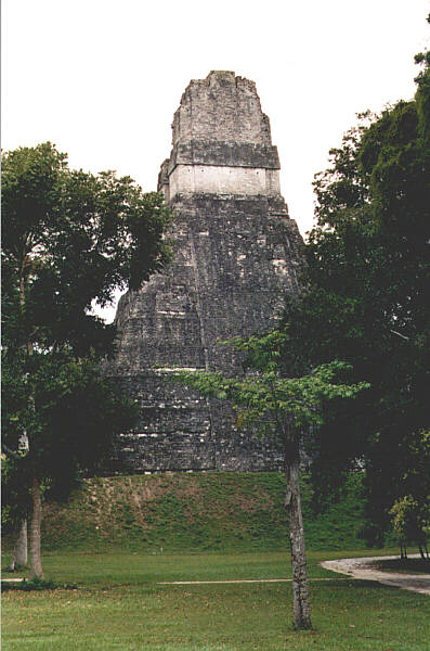 Guatemala007.JPG - Tempio n° 1 del Grande Giaguaro, eretto in onore del re Ah-Cacau