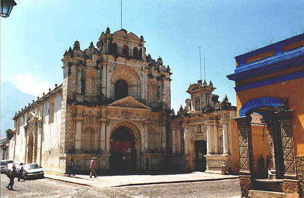 Guatemala019.JPG - Il centro storico coloniale